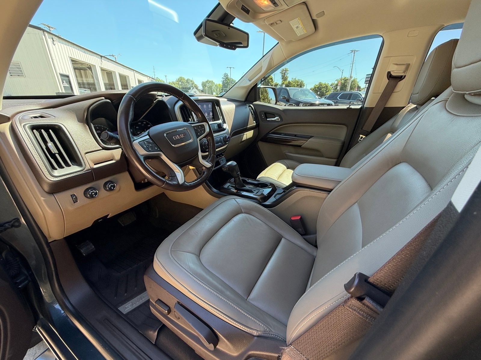 Used 2019 GMC Canyon SLT w/ Driver Alert Package AWD/4WD image 10