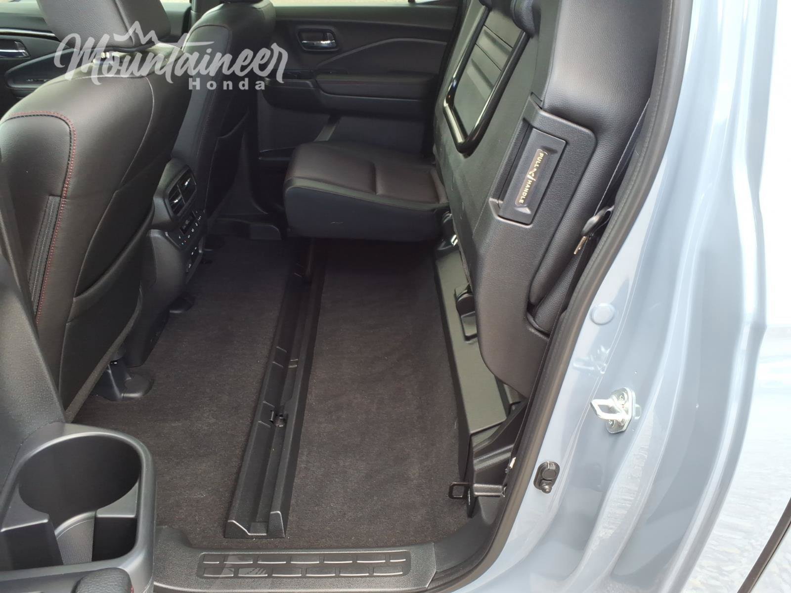 Certified 2024 Honda Ridgeline Black Edition image 17