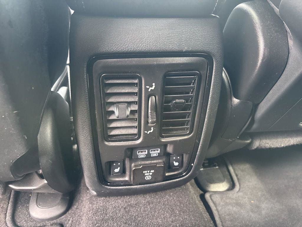 Used 2022 Dodge Durango GT image 14