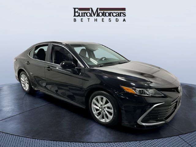 Used 2021 Toyota Camry LE w/ Carpet Mat Package (TMS) FWD image 7