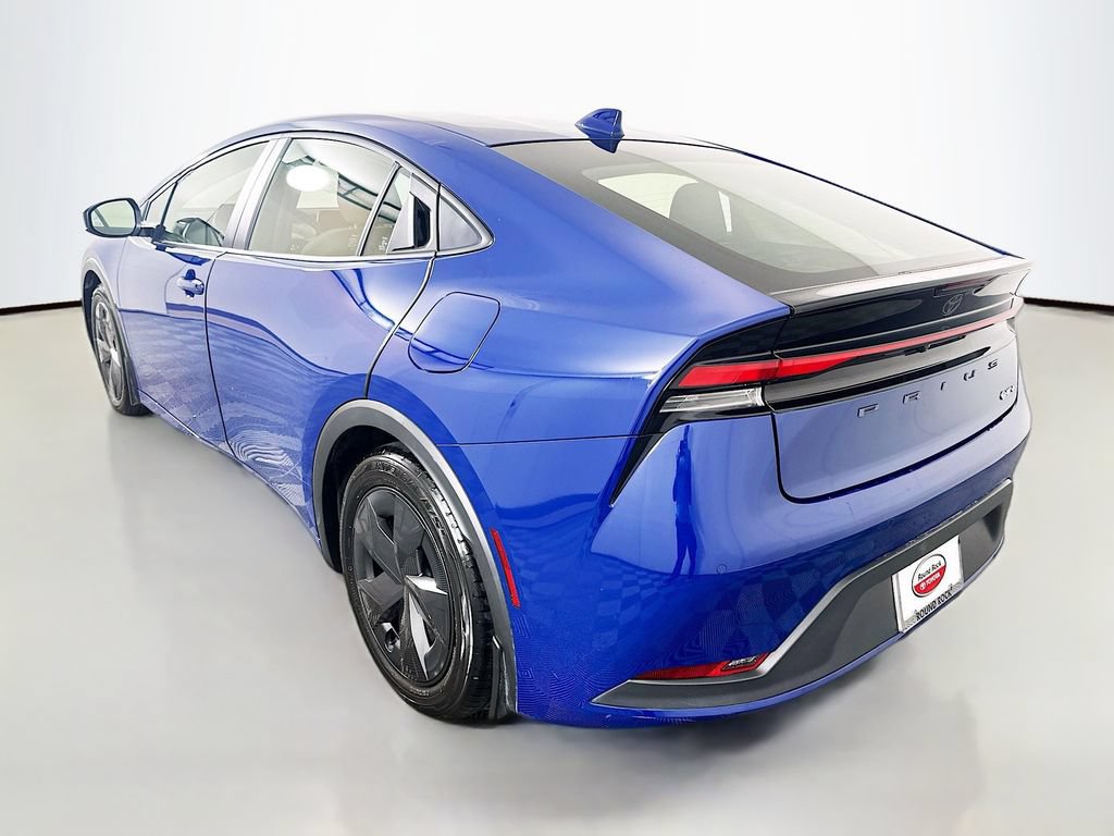 Certified 2024 Toyota Prius LE FWD image 7