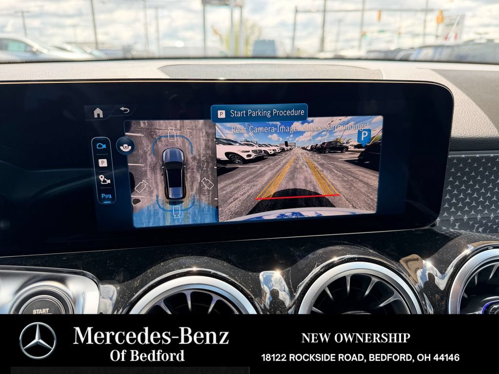 New 2026 Mercedes-Benz GLB 250 4MATIC image 15