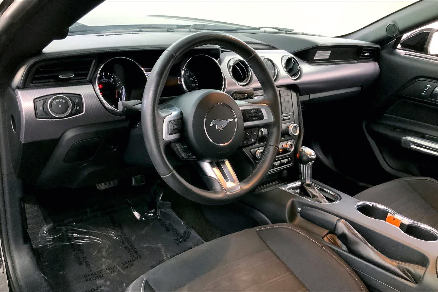 Used 2016 Ford Mustang GT RWD image 15