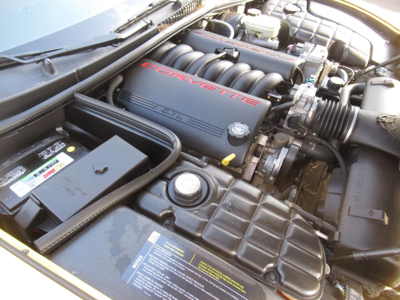 Used 2001 Chevrolet Corvette Convertible w/ Preferred Equipment Group2 image 26