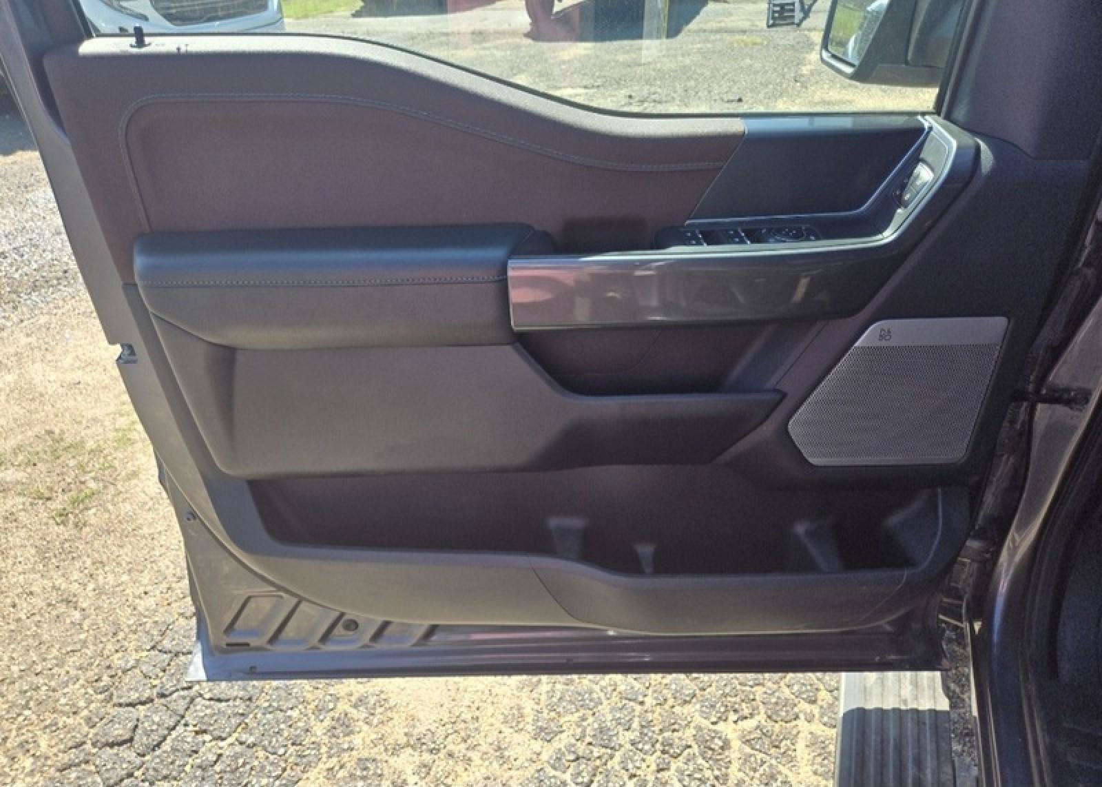 Used 2023 Ford F150 Lariat w/ Equipment Group 502A High AWD/4WD image 21