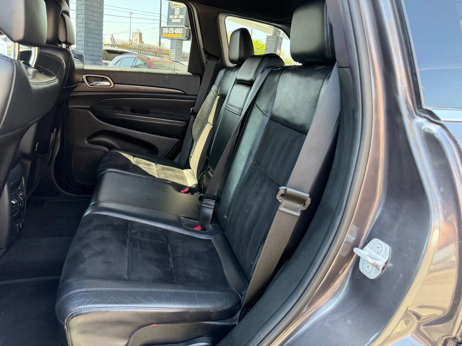 Used 2014 Jeep Grand Cherokee Altitude RWD image 35