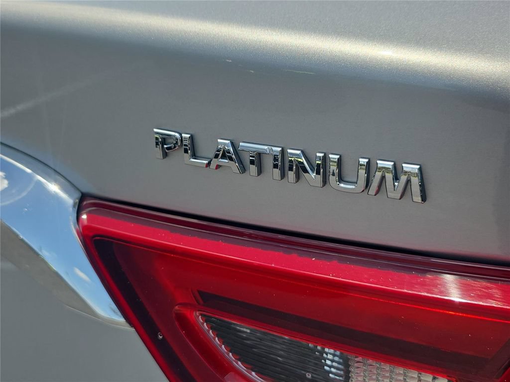 Used 2016 Nissan Maxima Platinum FWD image 6