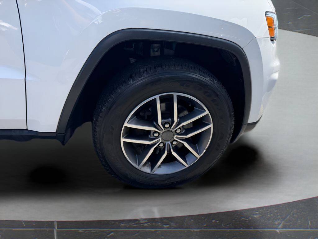 Used 2020 Jeep Grand Cherokee Laredo w/ Quick Order Package 2BN North AWD/4WD image 14