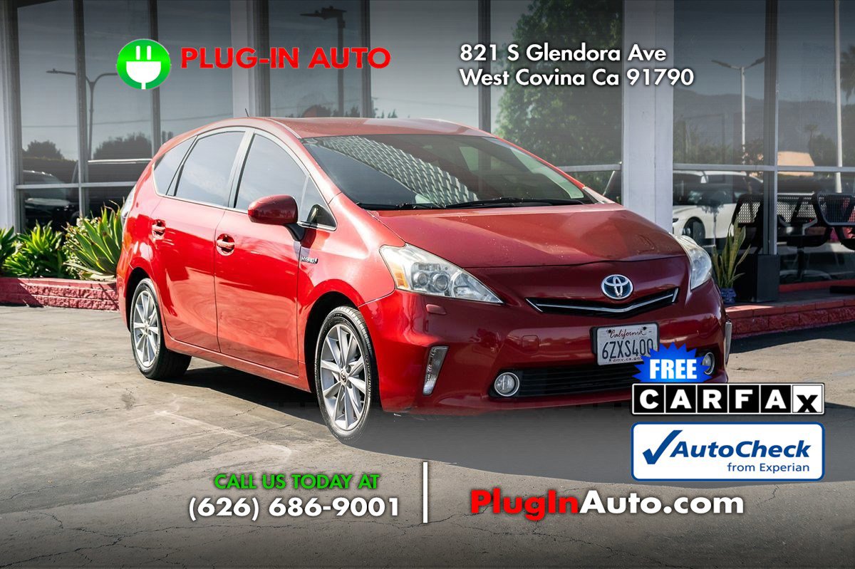 Used 2012 Toyota Prius V Five image 3