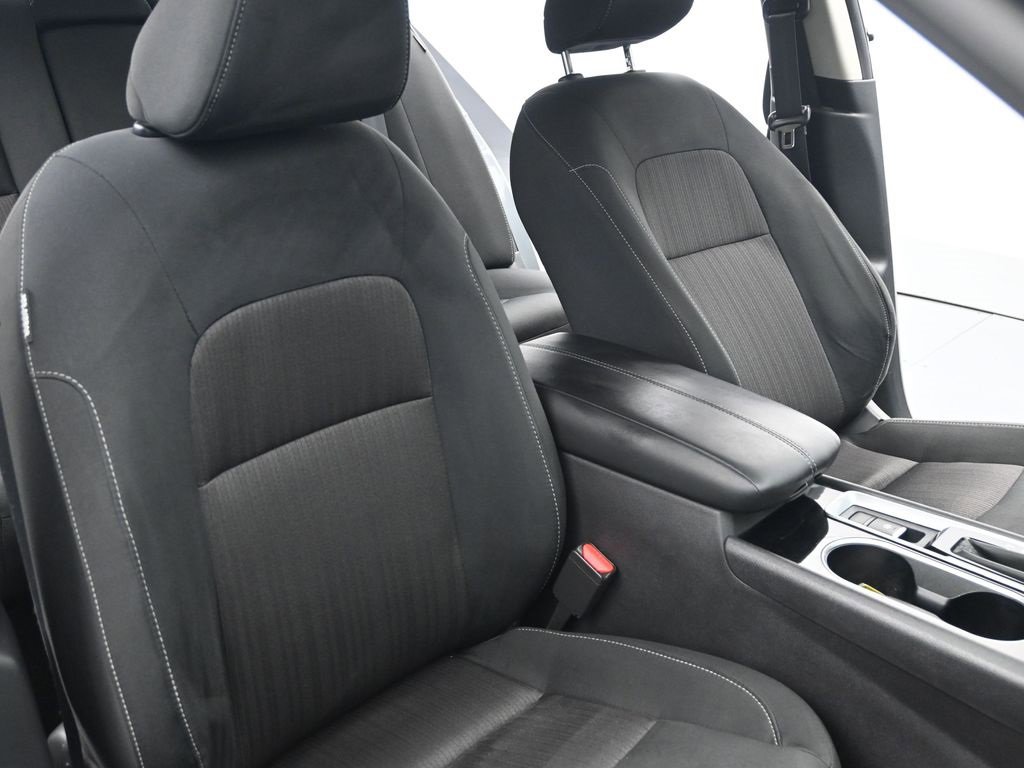 Used 2024 Nissan Altima 2.5 SV image 11