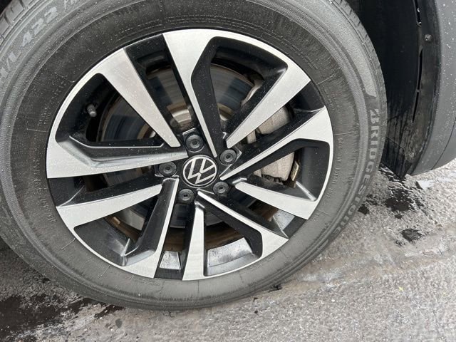 Certified 2022 Volkswagen Tiguan S image 39