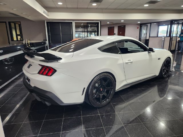Used 2024 Ford Mustang GT Premium RWD image 13