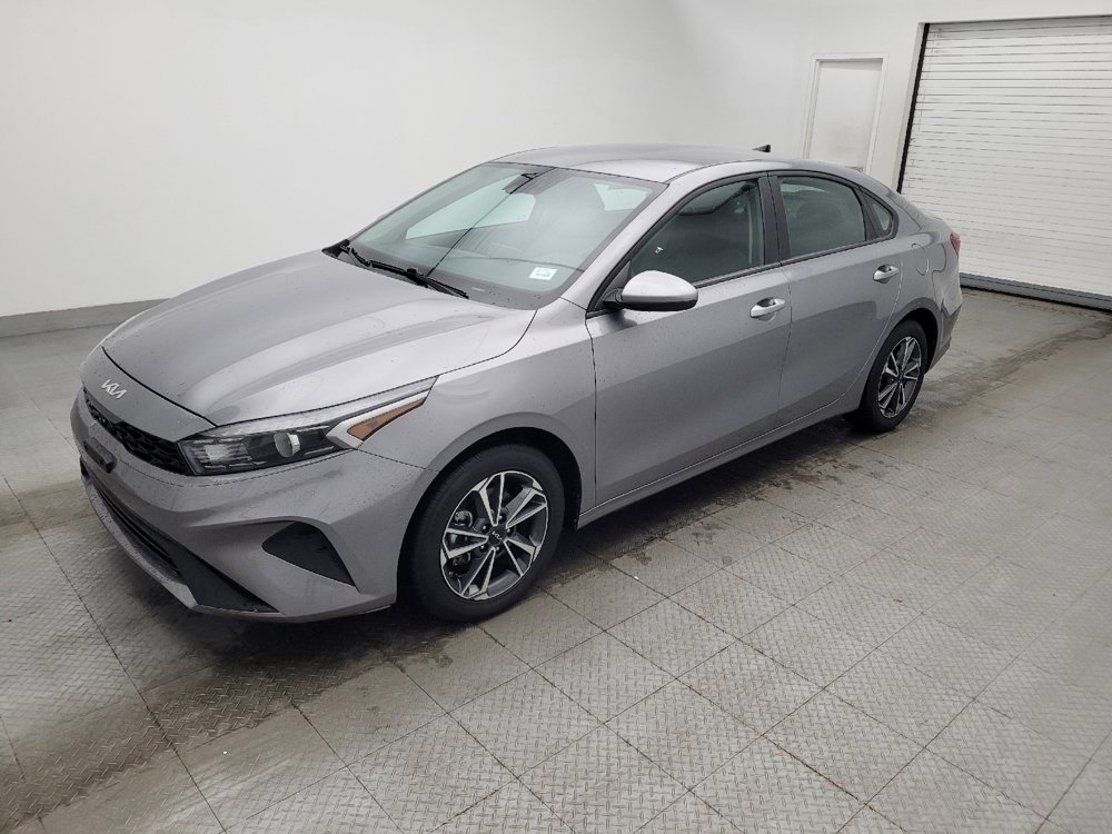 Used 2024 Kia Forte LXS image 2