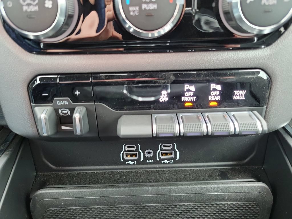 New 2026 RAM 1500 Big Horn AWD/4WD image 20