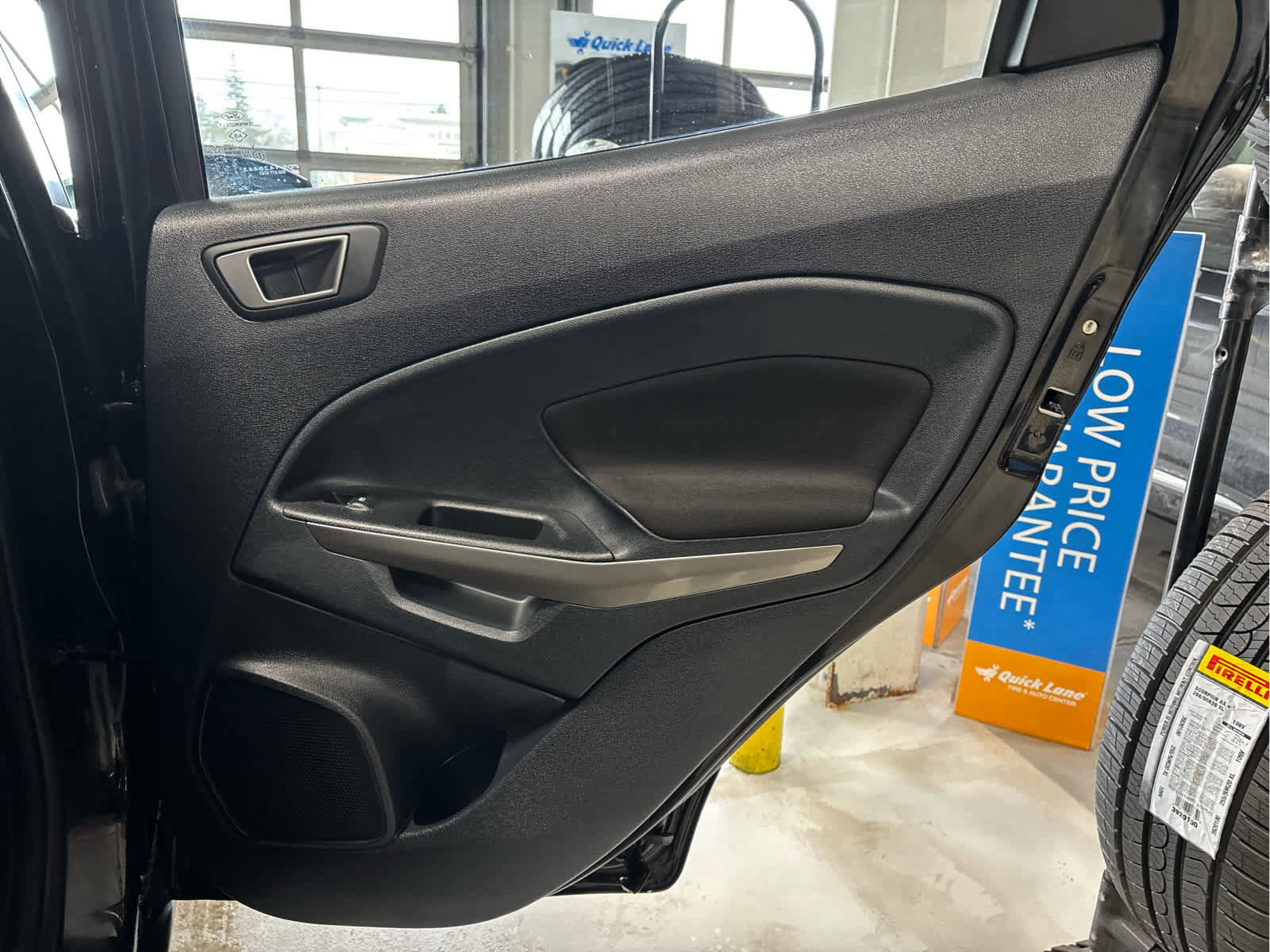 Used 2020 Ford EcoSport SE w/ SE Convenience Package image 45