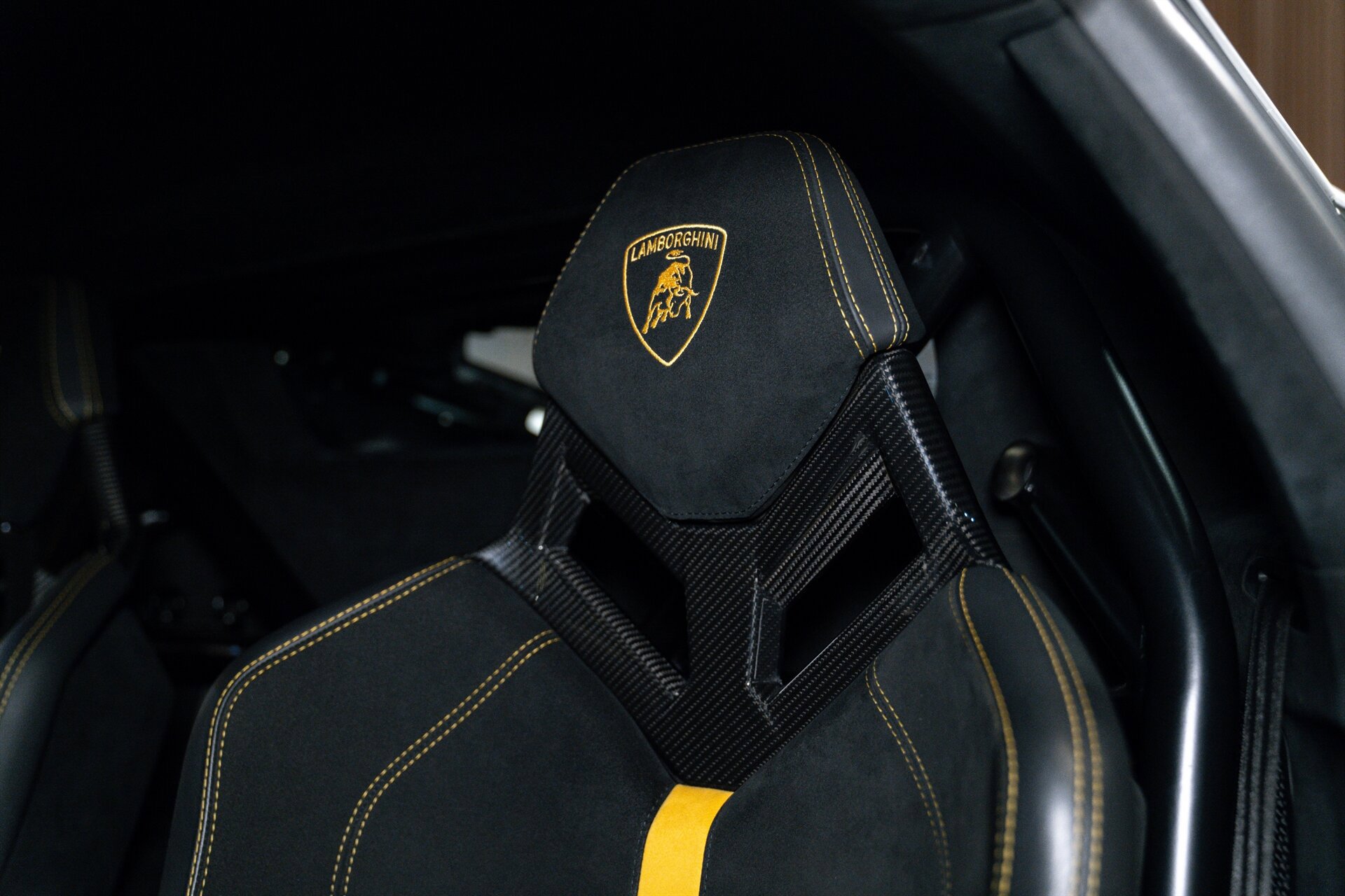 Used 2018 Lamborghini Huracan Performante image 18