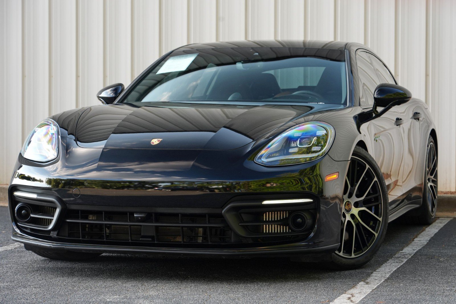 Used 2022 Porsche Panamera 4S w/ Premium Package AWD/4WD image 3