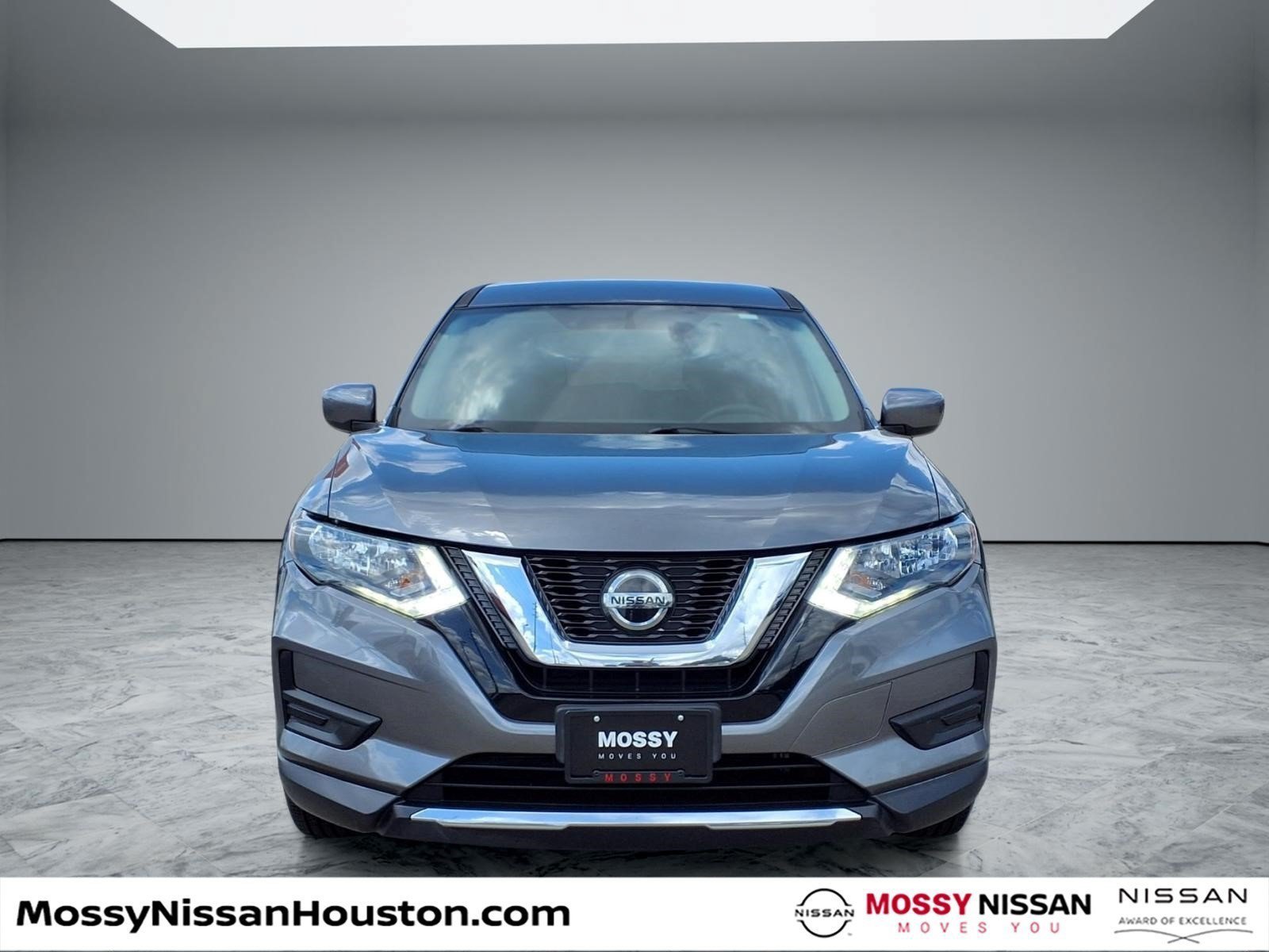 Used 2018 Nissan Rogue S FWD image 3