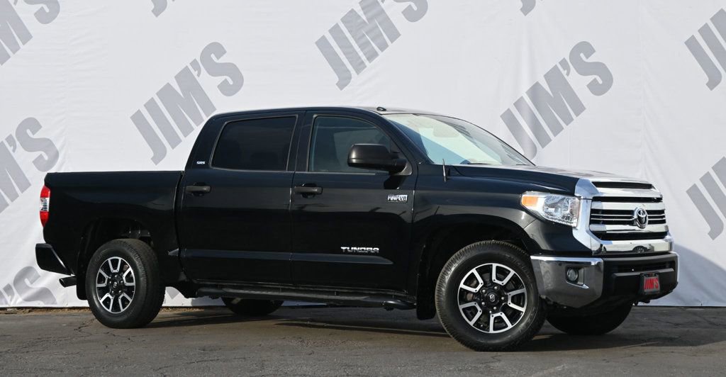 Used 2017 Toyota Tundra SR5 w/ TRD Off Road Package image 3