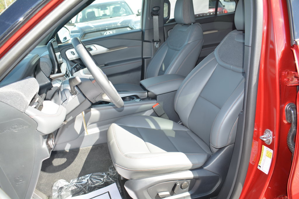 New 2027 Ford Explorer Active w/ Active Comfort Package AWD/4WD image 7