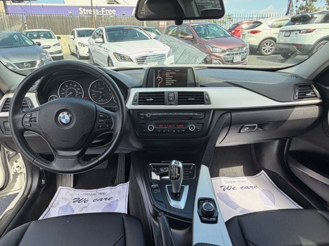 Used 2014 BMW 320i Sedan RWD image 13