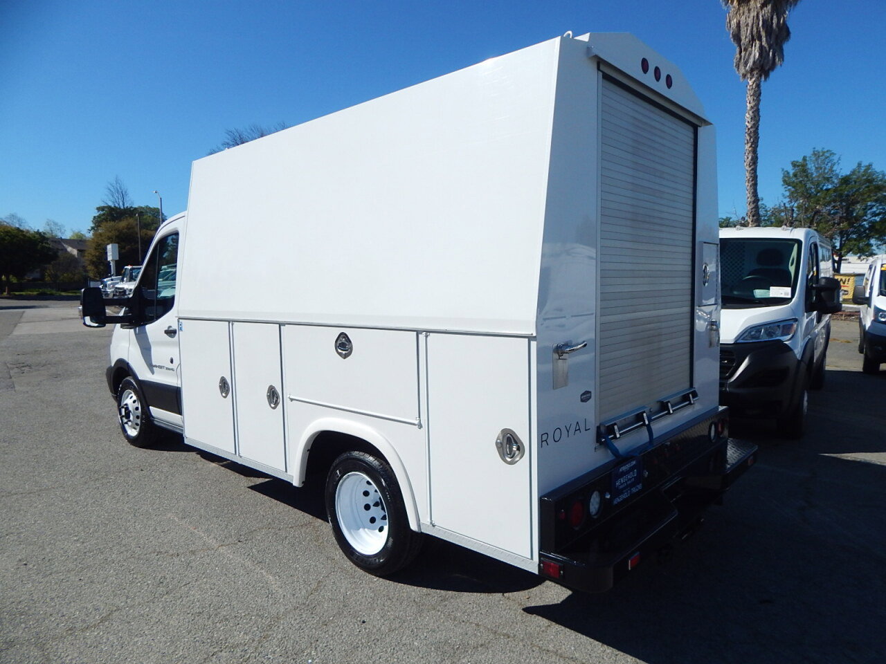 Used 2019 Ford Transit 350 w/ Premium Package RWD image 6
