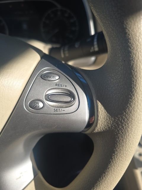 Used 2015 Nissan Murano S image 20