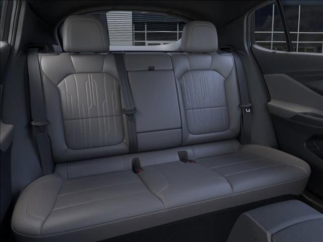 New 2025 Buick Envista Avenir FWD image 17