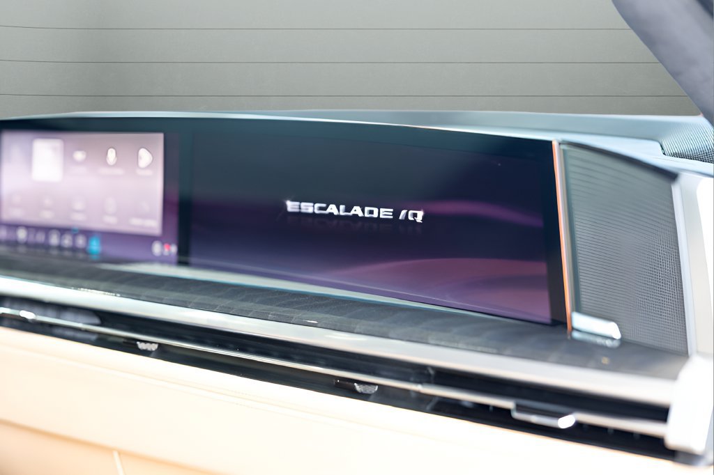 Used 2025 Cadillac Escalade IQ Sport 2 AWD/4WD image 82