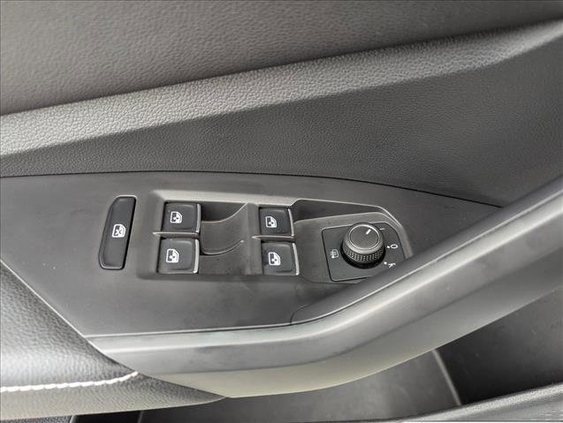 Used 2024 Volkswagen Jetta Sport image 10