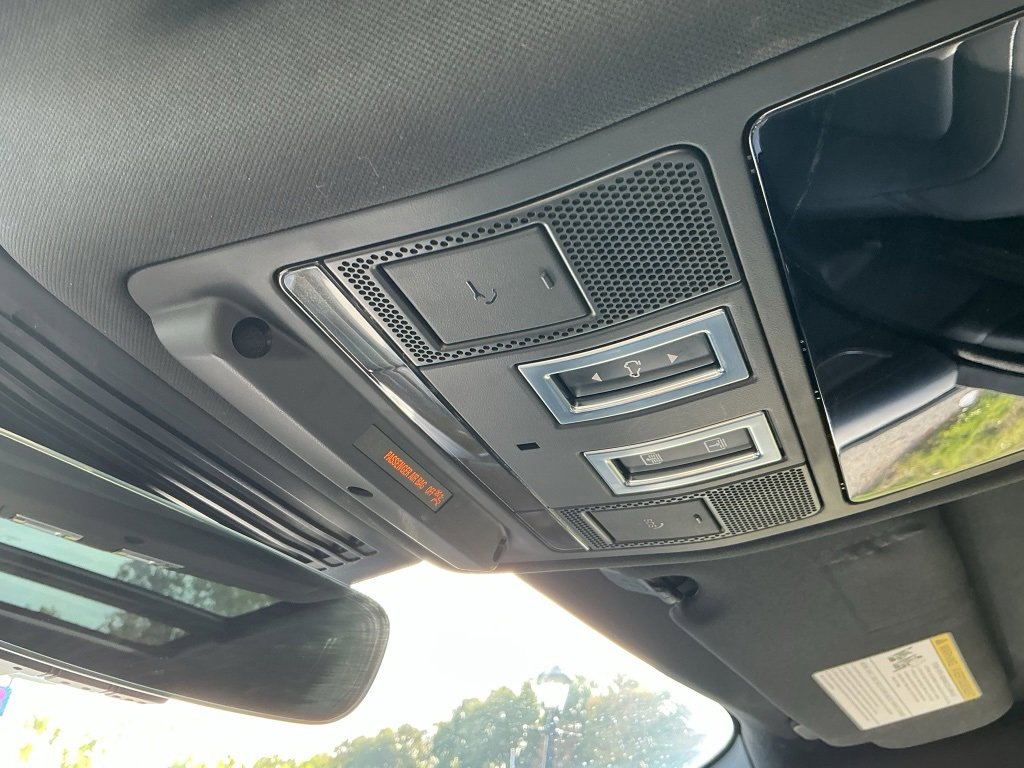 Used 2022 Jaguar F-PACE S image 19