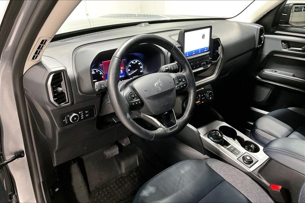 Used 2023 Ford Bronco Sport Outer Banks image 16
