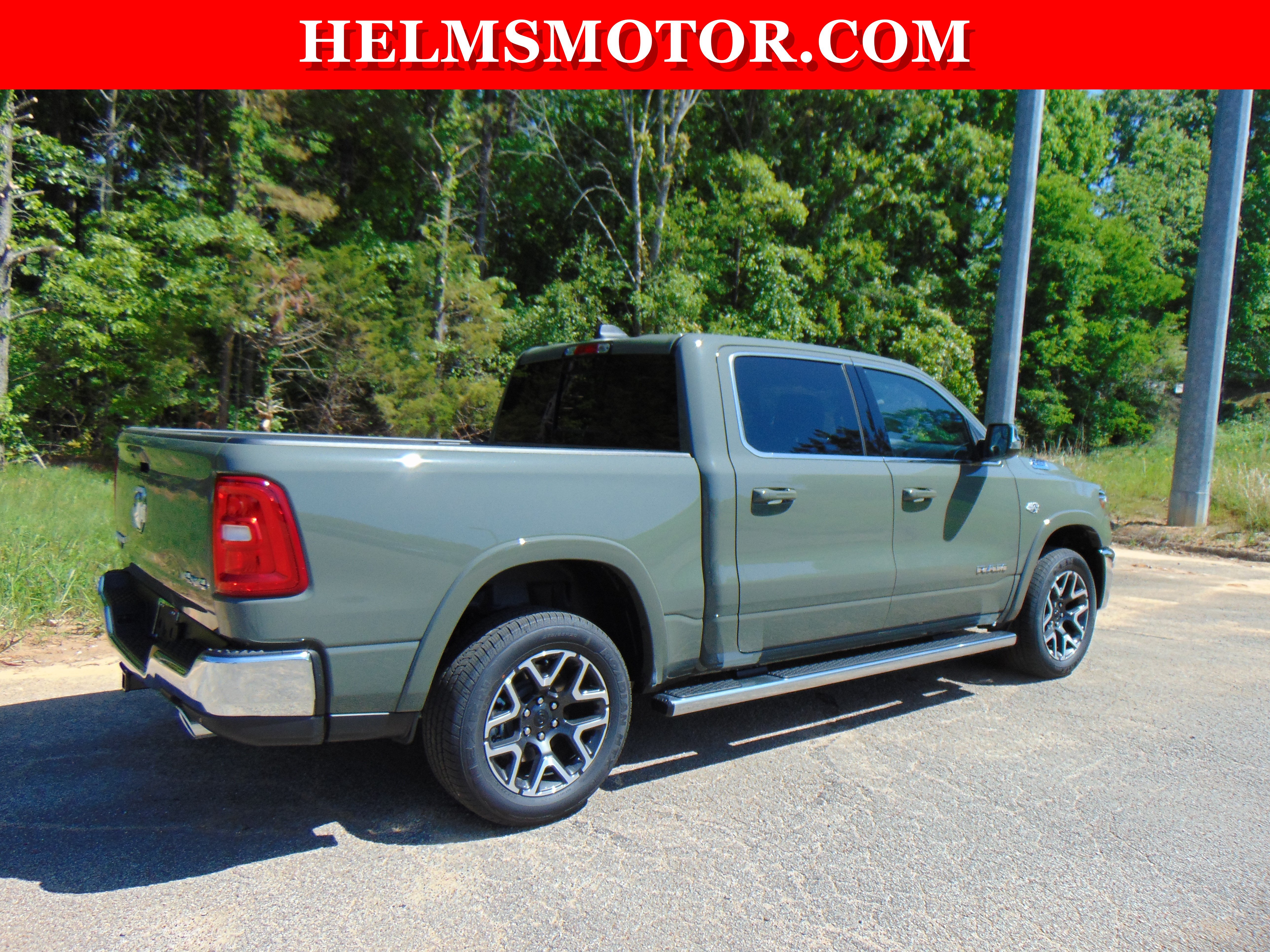 New 2026 RAM 1500 Laramie AWD/4WD image 13