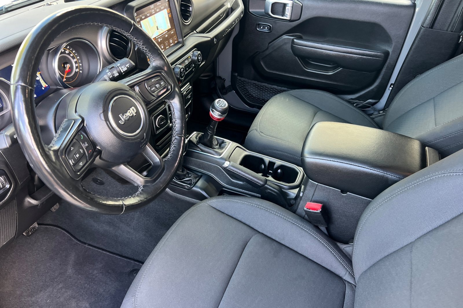 Used 2022 Jeep Wrangler Unlimited Sport w/ Sun And Sound Package image 10