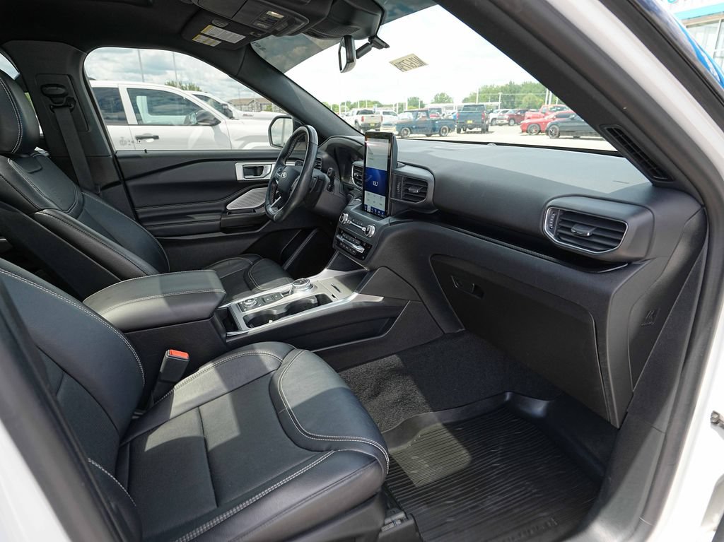 Used 2020 Ford Explorer ST w/ Premium Technology Package AWD/4WD image 22