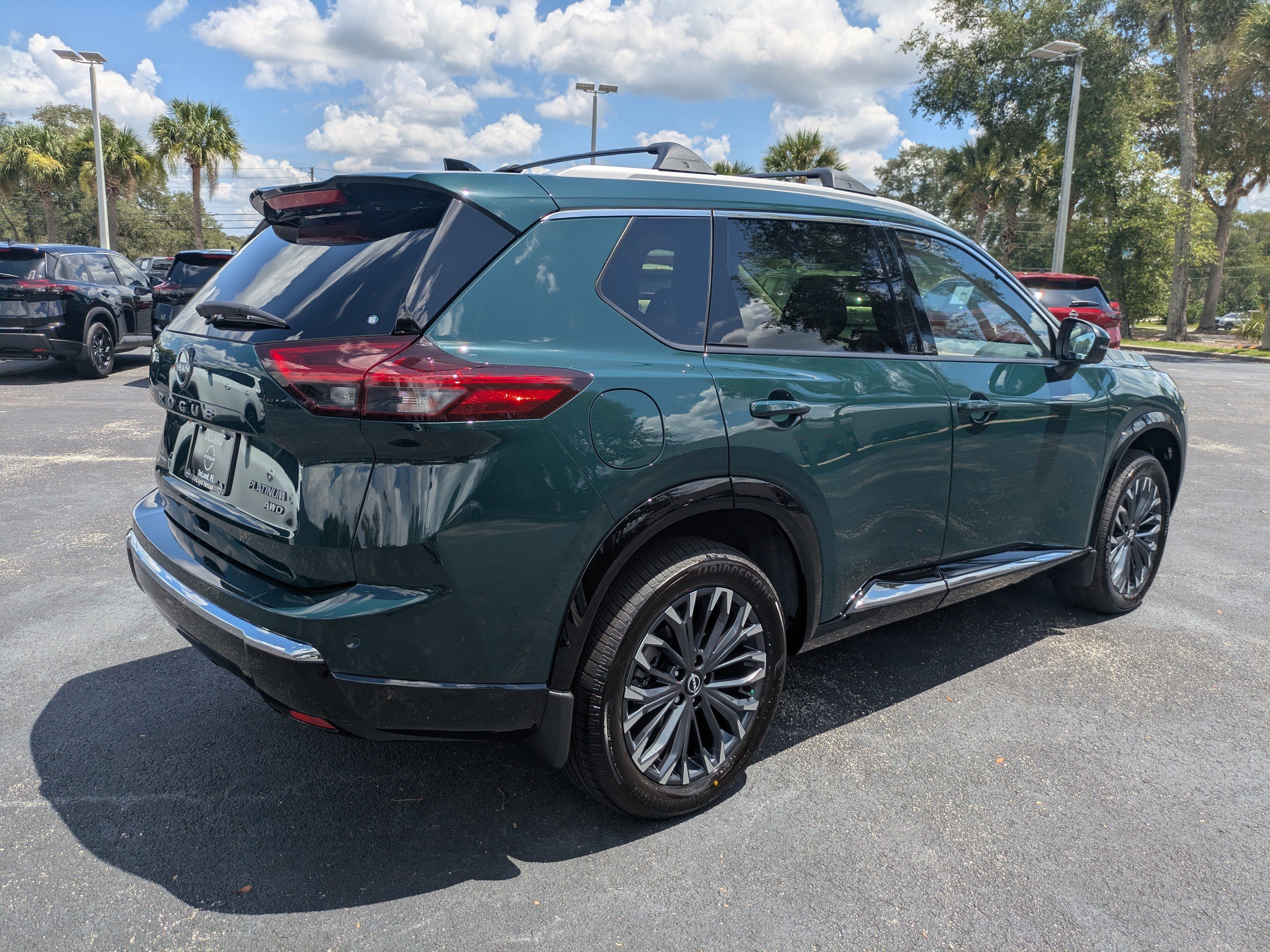 New 2026 Nissan Rogue Platinum AWD/4WD image 4