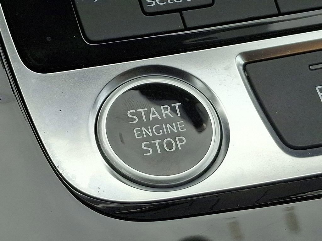 Certified 2025 Audi Q7 3.0T Premium w/ Convenience Package image 25