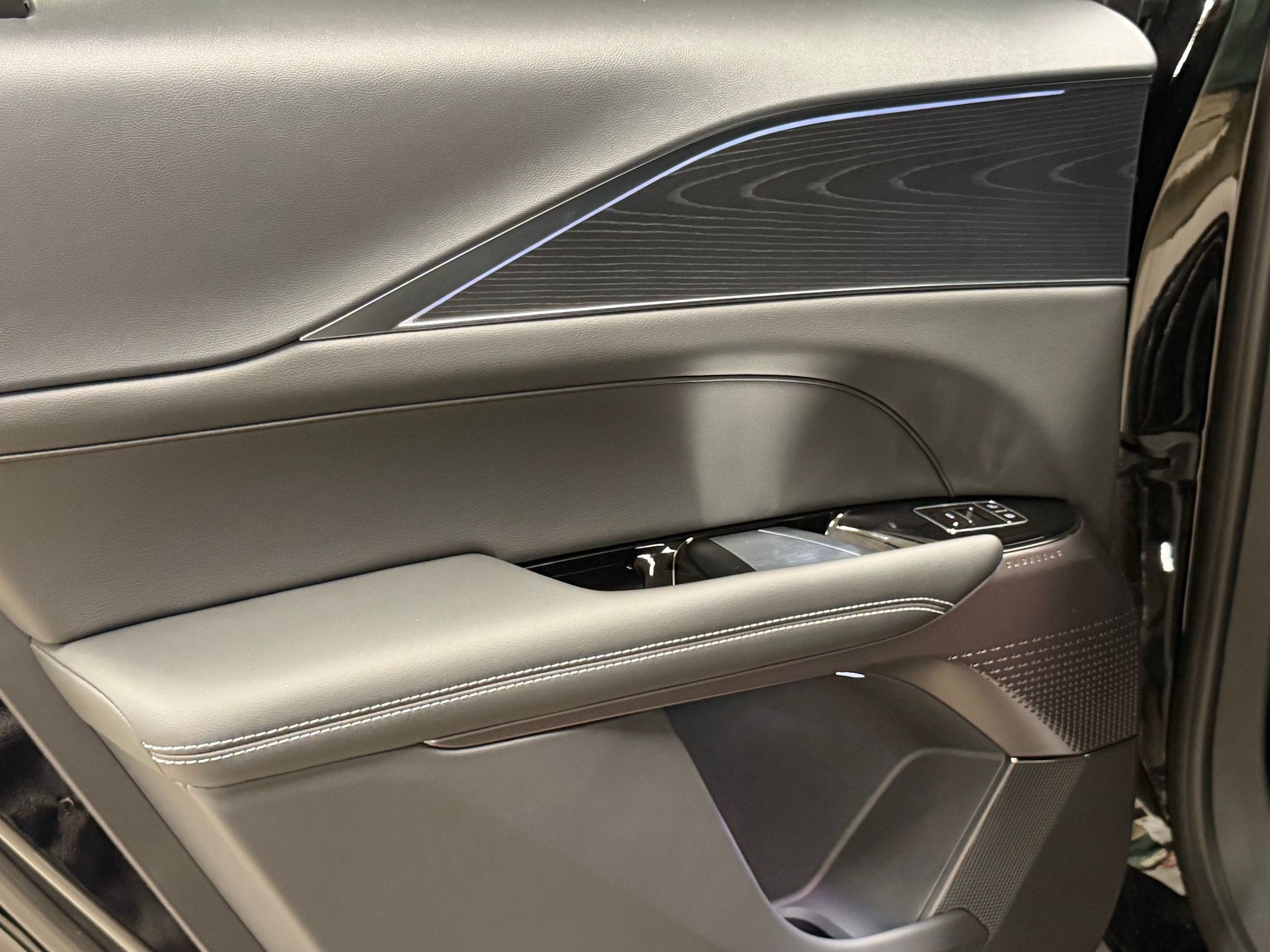 New 2026 Cadillac Lyriq Sport AWD/4WD image 39