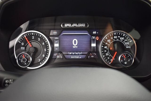 Used 2022 RAM 1500 Big Horn AWD/4WD image 7