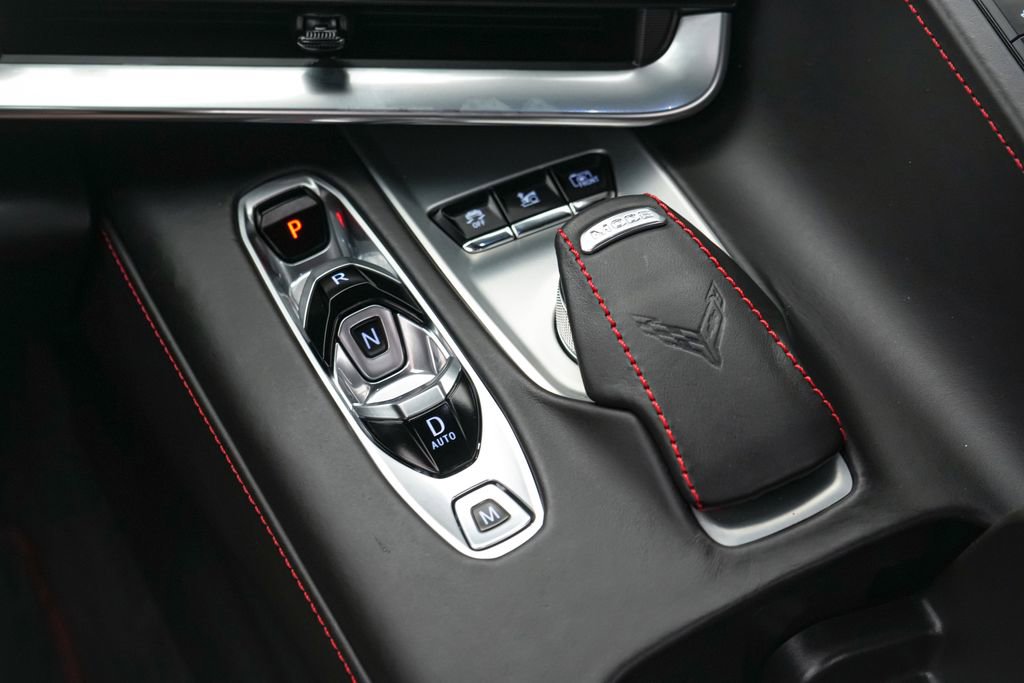 Used 2022 Chevrolet Corvette Stingray Premium Conv w/ Z51 Performance Package RWD image 32