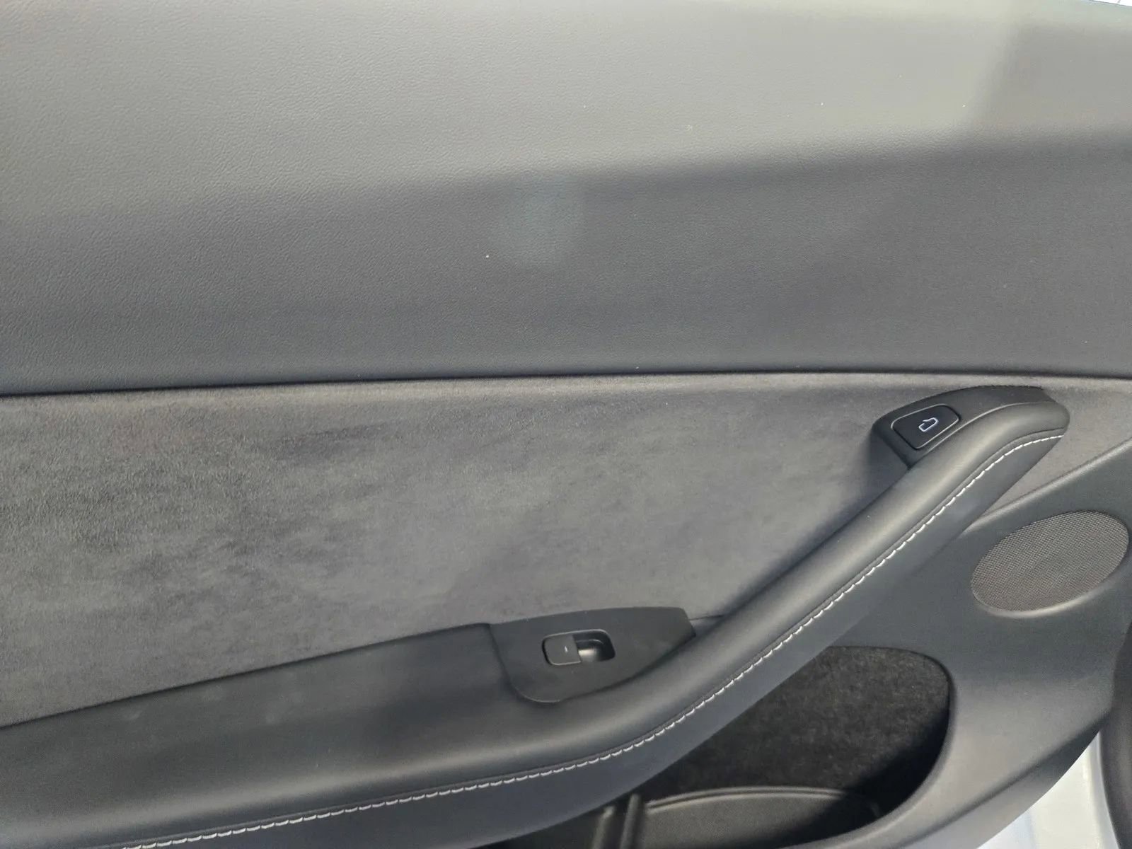 Used 2023 Tesla Model Y Long Range image 11