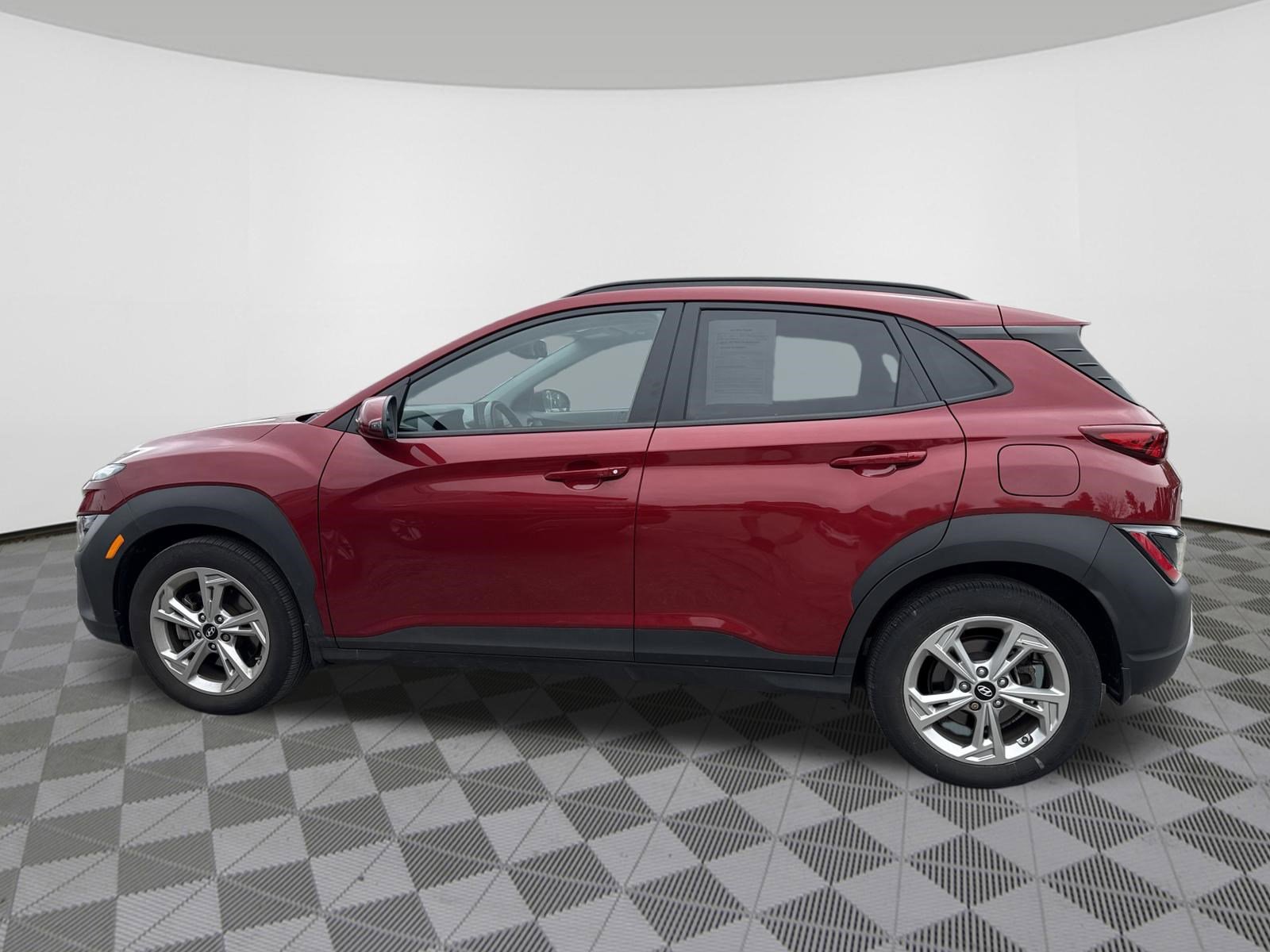 Certified 2023 Hyundai Kona SEL w/ Convenience Package AWD/4WD image 4