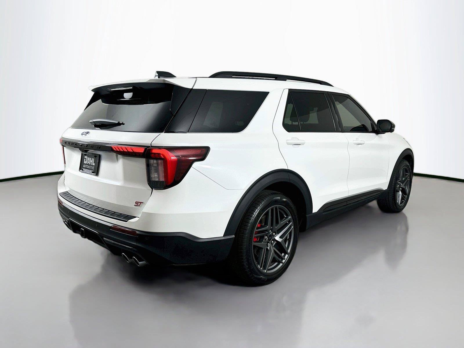 Used 2025 Ford Explorer ST AWD/4WD image 13