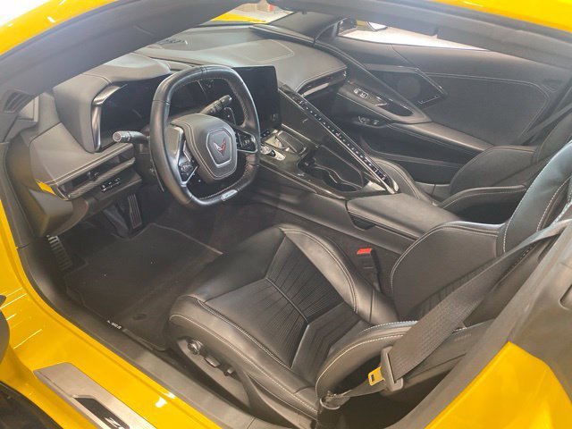 Used 2025 Chevrolet Corvette Z06 RWD image 17