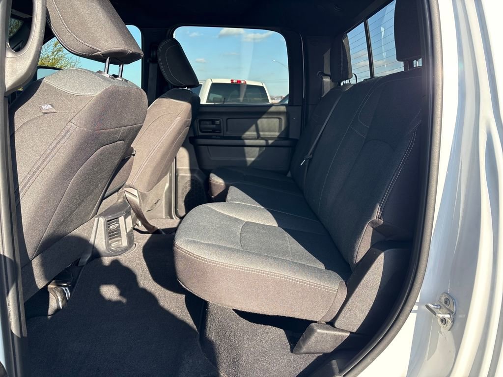 Used 2024 RAM 3500 Tradesman w/ Chrome Appearance Group image 29