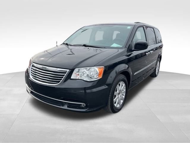 Used 2016 Chrysler Town & Country Touring w/ Driver Convenience Group image 3