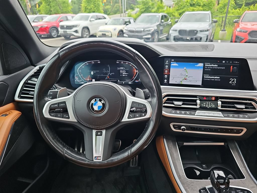 Certified 2022 BMW X5 xDrive40i w/ M Sport Package AWD/4WD image 13