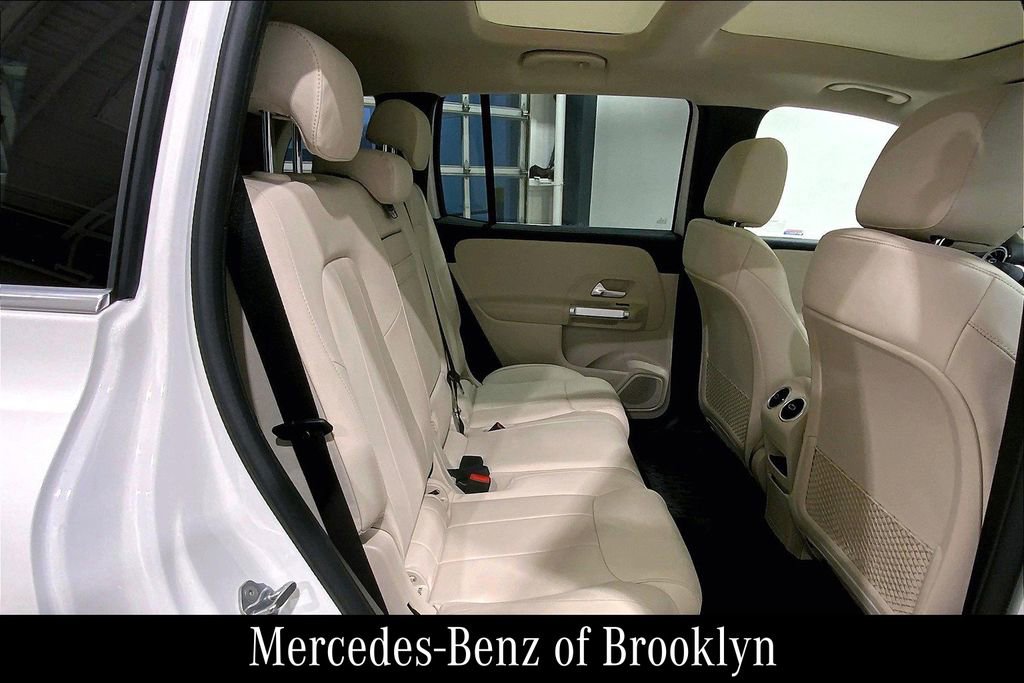 Used 2023 Mercedes-Benz GLB 250 4MATIC image 22
