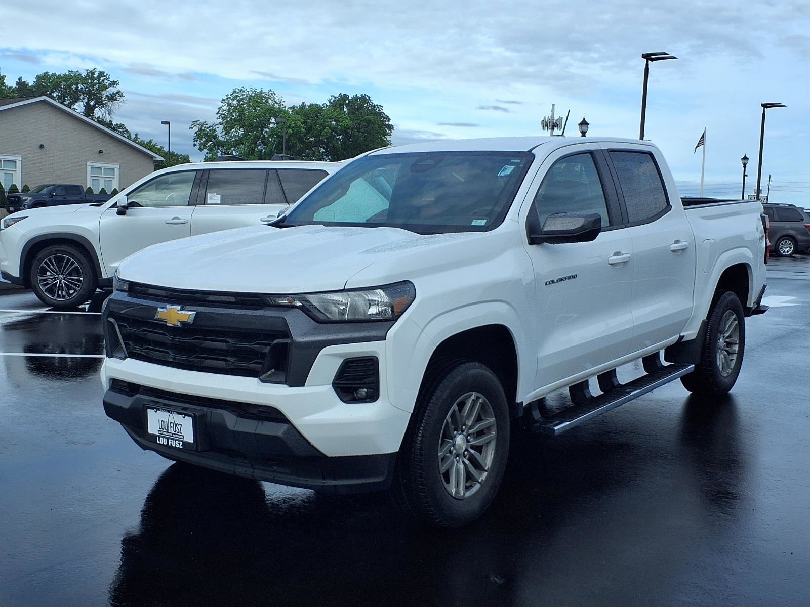Used 2023 Chevrolet Colorado LT w/ LT Convenience Package II AWD/4WD image 29