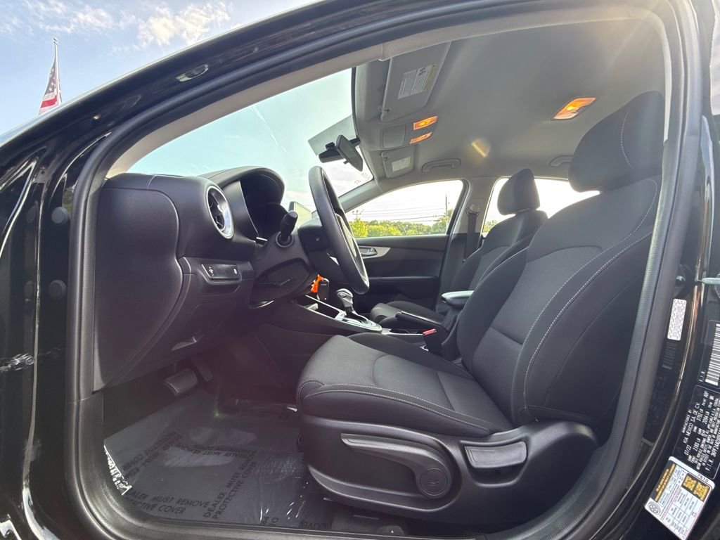 Used 2023 Kia Forte LXS image 23